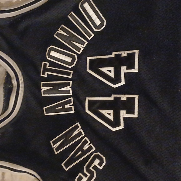 San Antonio jersey - Picture 3 of 3